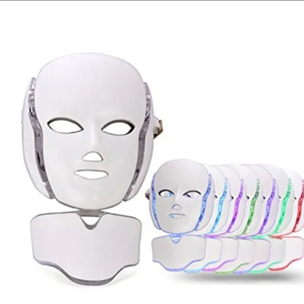 LED Light Therapy Mask with Remote - Picture 4 of 14